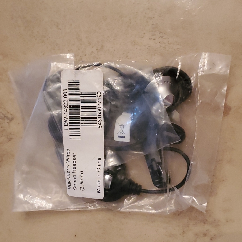 SALE! Blackberry Wired Stereo Headset